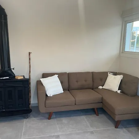 Walnut Cozy House וילה Goudhi