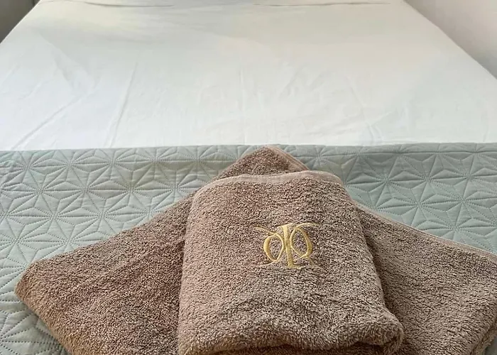 Villa Walnut Cozy House Goudhi